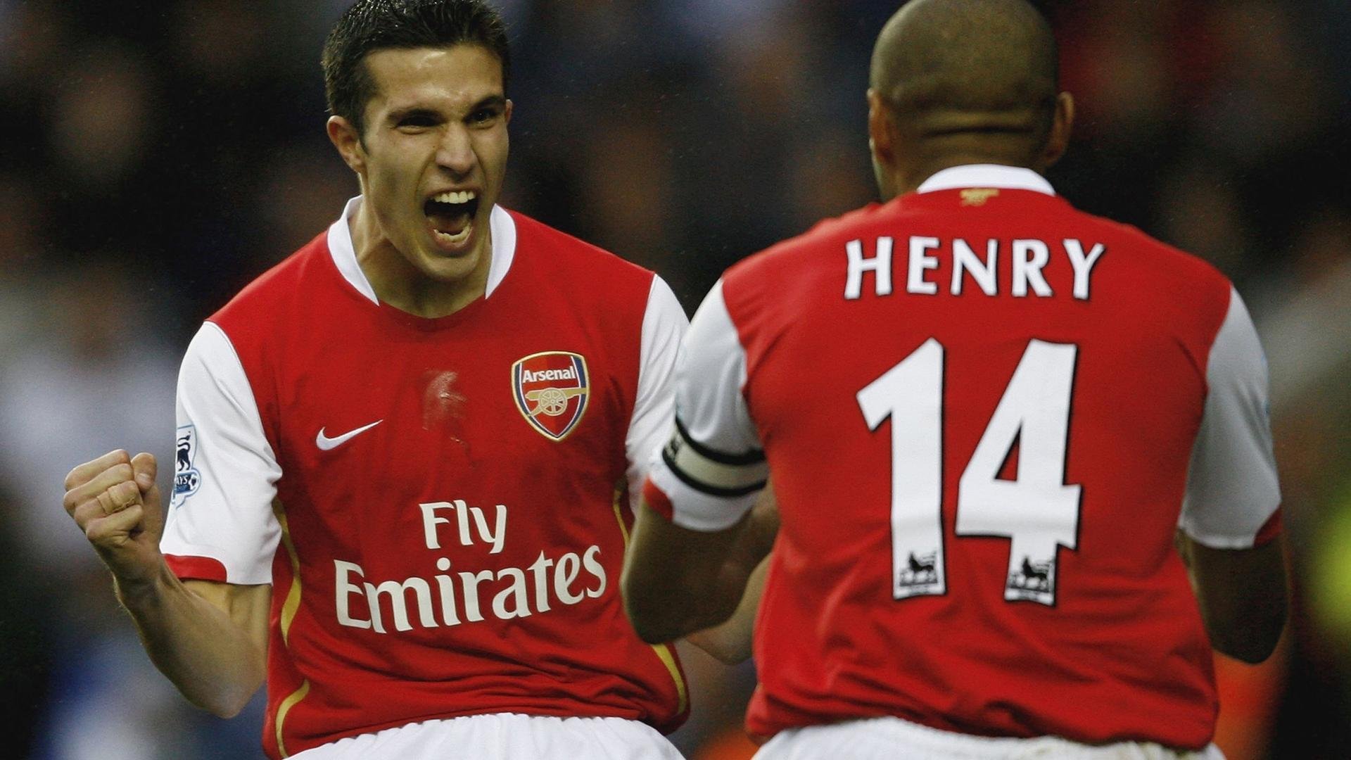 阿贾克斯中场受轻伤赛后离场，或影响下一场比赛，阿贾克斯对年轻人谁赢了